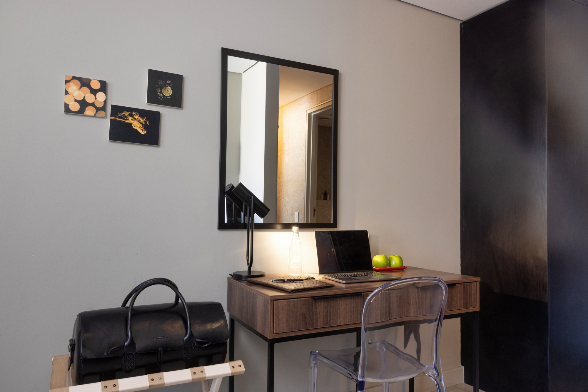 Deluxe Room 6-8918